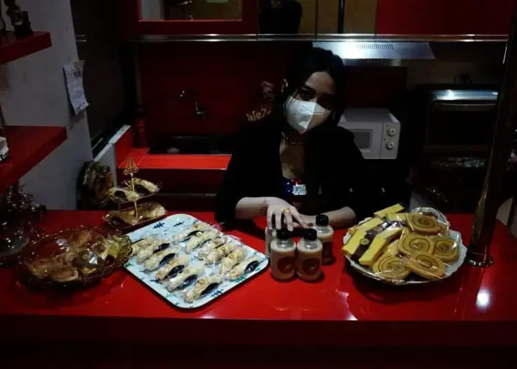 Potret Produksi Kue Susu Keju dan Kopi Susu Rumahan di Tangerang