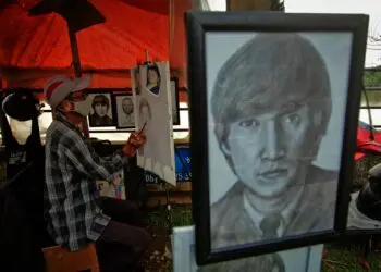 Potret Warung Seni Lukis di Kawasan Kali Cisadane