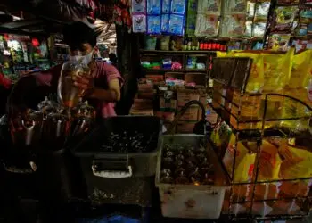 Potret Pedagang Minyak Goreng di Pasar Anyar Pasca Kenaikan Harga