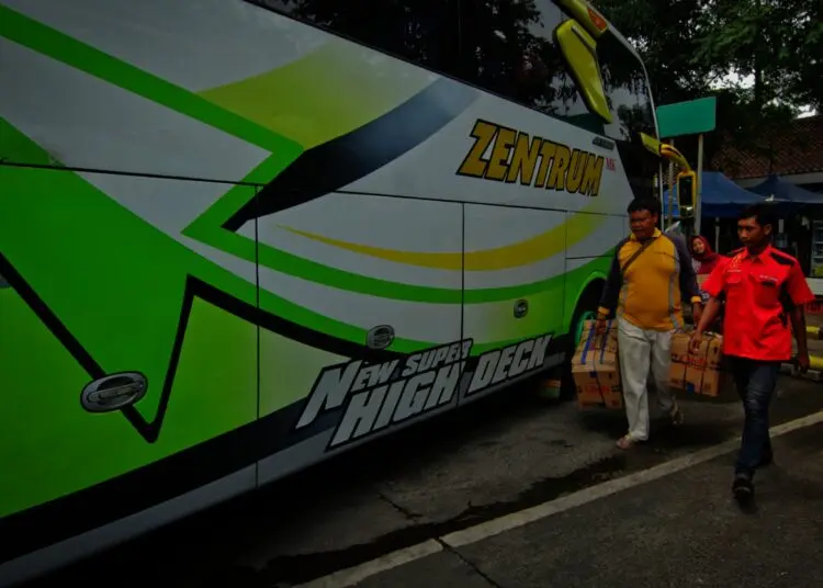 Potret Jelang Pemberlakuan Wajib Tes PCR Sebagai Syarat Perjalanan Moda Transportasi