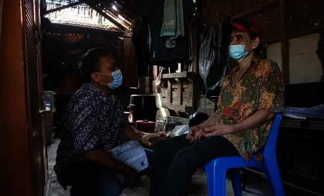 Hidup Memprihatikan, Keluarga Prasejahtera di Koang Jaya Ini Disambangi Wakil Ketua DPRD Kota Tangerang