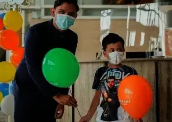 Sambut Kunjungan Anak-anak, Tangcity Mall Bagikan Balon dan Snack
