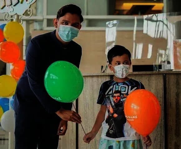 Sambut Kunjungan Anak-anak, Tangcity Mall Bagikan Balon dan Snack
