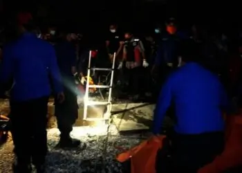 BreakingNews !!! Masih Ada Dua Korban yang Menghirup Gas Beracun Tertinggal di Gorong-Gorong
