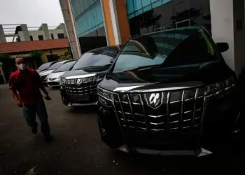 Bawa Kabur 7 Mobil, Polisi Gadungan Ditangkap