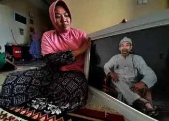 Begini Perasaan Istri Alm Jakaria Saat Tahu Suaminya Menang Telak Pilkades Meski Telah Tiada