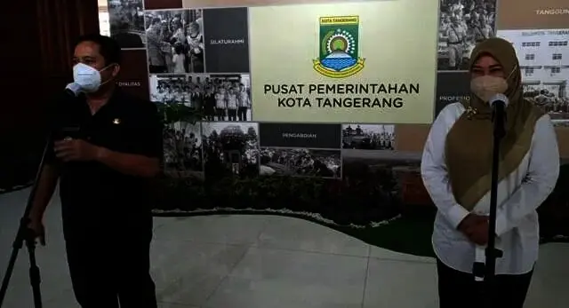 Kunker ke Kota Tangerang, Bupati Pandeglang Diberi Hibah Aplikasi