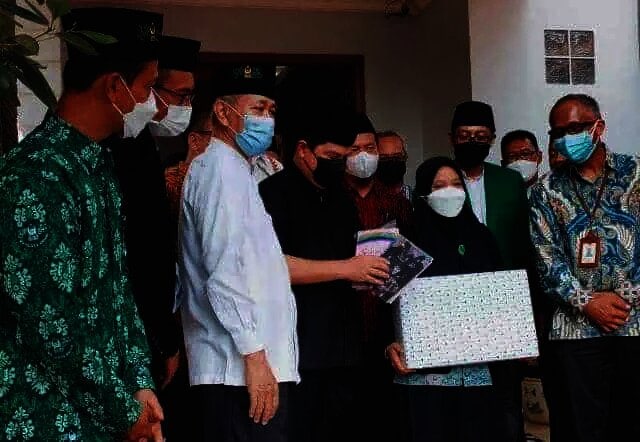 Sebulan Hasilkan Empat Novel, Siswa Ini Dapat Bantuan dari Menteri BUMN