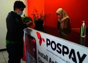 PT Pos Indonesia cabang Tangerang saat melayani tilang. ISTIMEWA