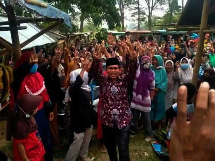 Begini Ungkapan Kebahagiaan Seorang Anggota DPRD Banten, Saat Sahabatnya Menang di Pilkades Kopo