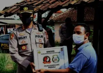 Peduli Disabilitas, Kapolres Pandeglang Salurkan Bantuan Sembako