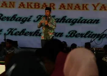 Kepala Diskominfosatik Kabupaten Serang, memberikan sambutan pada acara yang digelar Paguyuban Anak Serang (PAS), belum lama ini. (ISTIMEWA)