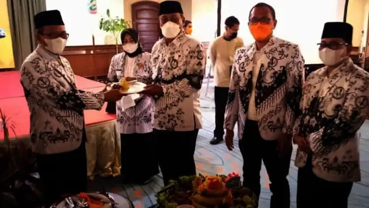 Butuh Rp 7 Miliar, PGRI Kabupaten Serang Iuran untuk Bangun Gedung