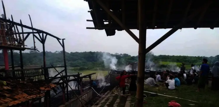 17 Kobong Santri di Kopo Kabupaten Serang Ludes Terbakar, Ternyata Ini Penyebabnya