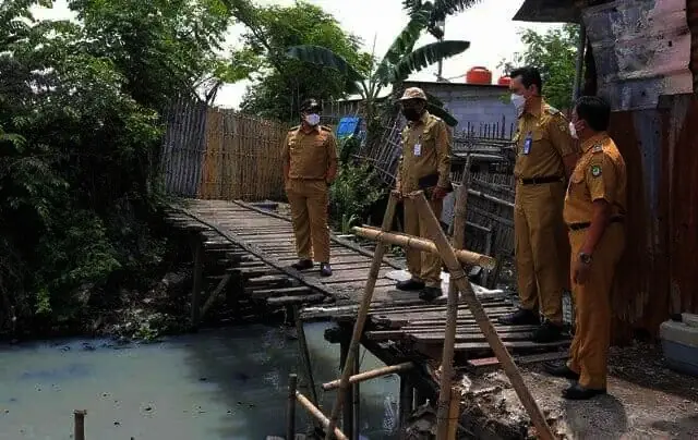Cek Saluran Air di Kecamatan Benda, Wali Kota Arief Temukan Ini