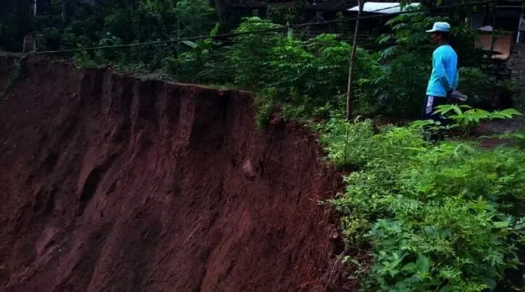 Waspada! Intensitas Hujan Tinggi, 18 Kecamatan di Pandeglang Rawan Longsor