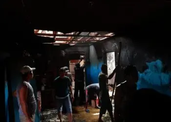 Ditinggal Orang Tuanya, Seorang Anak Nyaris Terpanggang di Dalam Rumah