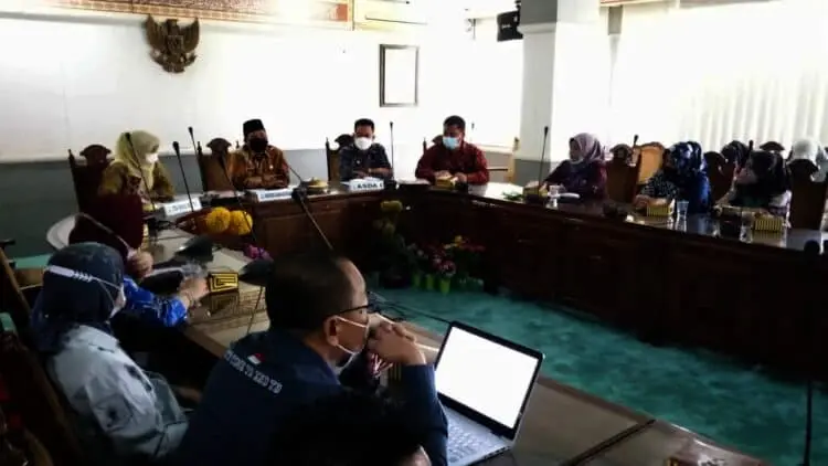 Rapat Dengan Tim Kemenko PMK RI, Sekda Kabupaten Serang Curhat Nasib Guru Non ASN