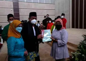 BPN Serahkan 1.000 Sertipikat Tanah Warga Tangsel