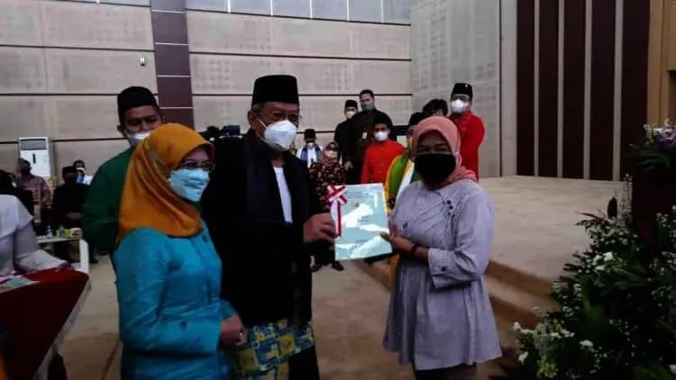 BPN Serahkan 1.000 Sertipikat Tanah Warga Tangsel