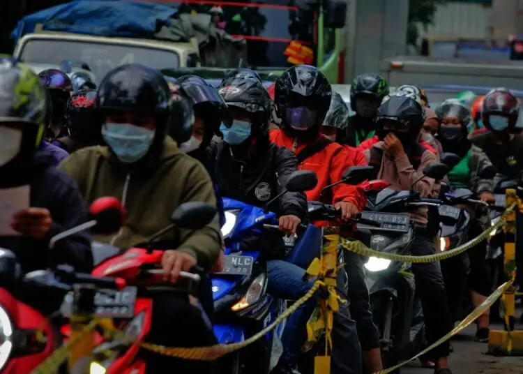 Potret Kemacetan di Jalan Imam Bonjol Gara-gara Pengerjaan Pipa PDAM