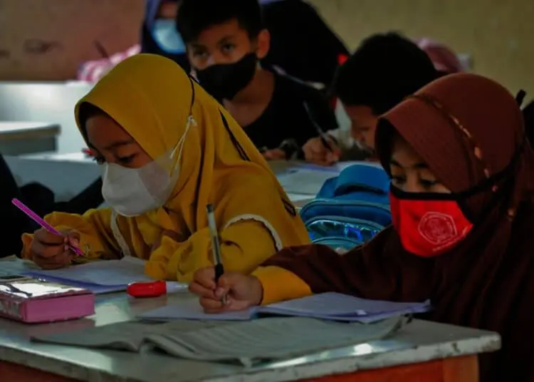 Potret PTM Terbatas di SDN Kiara Payung yang Sempat Disegel