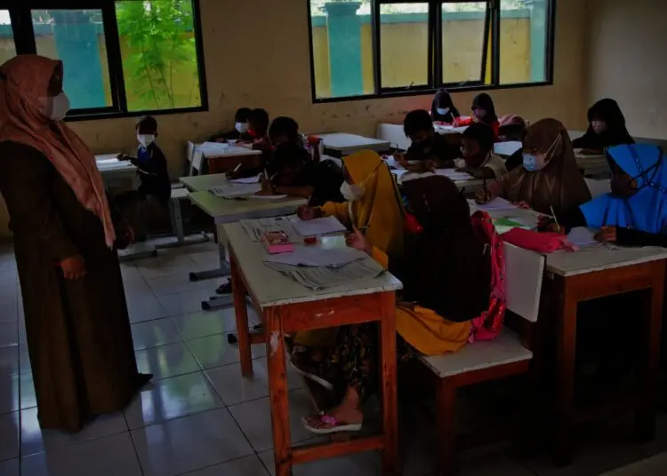Potret PTM Terbatas di SDN Kiara Payung yang Sempat Disegel