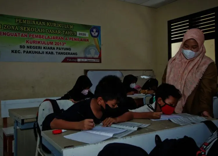 Potret PTM Terbatas di SDN Kiara Payung yang Sempat Disegel
