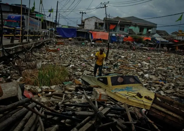 Potret Tumpukan Sampah di Kali Prancis Dadap, Kosambi