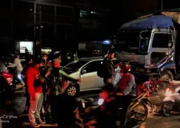 10 Kendaraan Tabrakan Beruntun di Ciputat