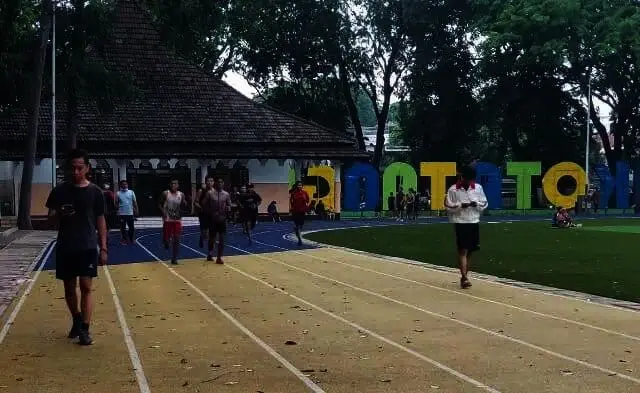 Kapasitas 75 Persen, Alun-alun Kota Tangerang Akhirnya Dibuka