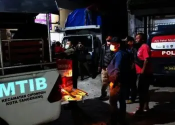 Gudang Miras di Cipondoh Digerebek, Empat Orang Diamankan