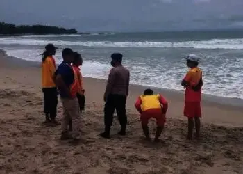 Belum Ditemukan, Pencarian Jasad Wisatawan Asal Bekasi di Sawarna Terkendala Cuaca