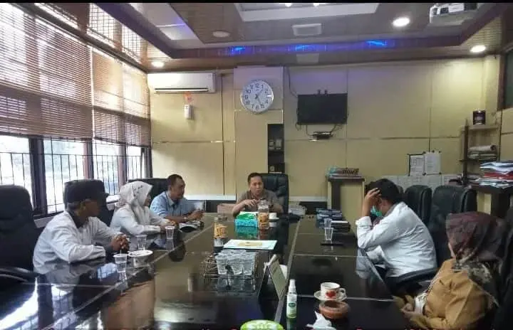 Diberhentikan, Perangkat Desa Bojot Kabupaten Serang Ngadu ke Komisi I DPRD