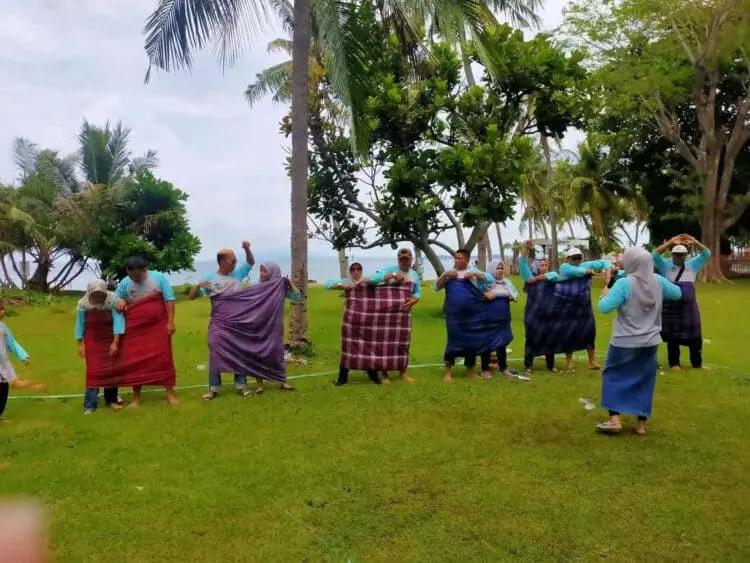 Jaga Kekompakan Anggota, Paguyuban Alumni 96 SMAN 6 Kabupaten Tangerang Gelar Family Gathering