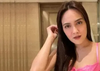 Shandy Aulia Seksi Pakai Lingerie