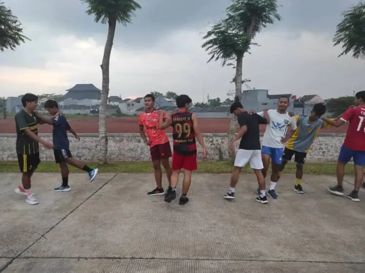 Tim Futsal Putra Kabupaten Tangerang Gembleng Fisik