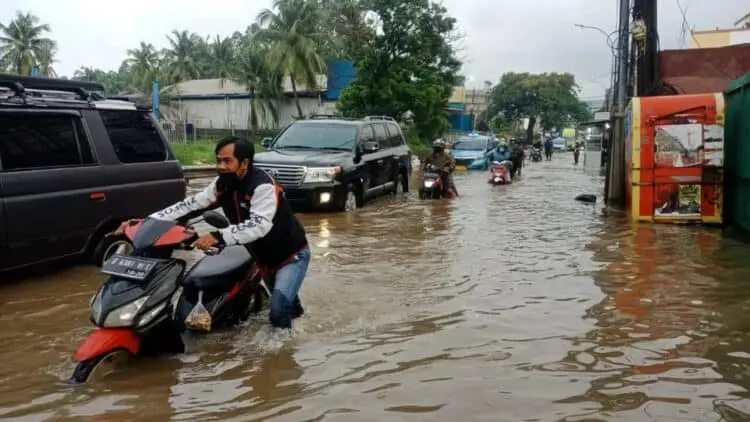 Banjir di Kecamatan Benda Meluas