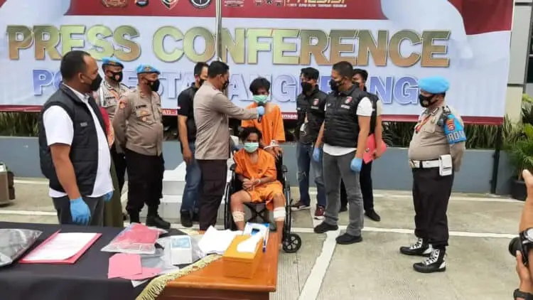 Sopir Angkot dan Kernetnya Perkosa Karyawan Pabrik di Balaraja