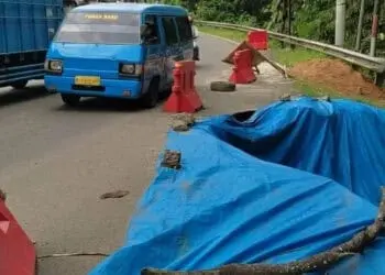 Jalan Saketi – Labuan Longsor, Warga: Jangan Menunggu Korban Dulu, Baru Diperbaiki