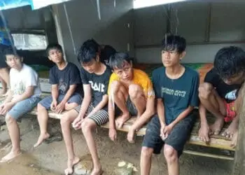 6 Wisatawan Terseret Ombak di Sawarna, 1 Hilang