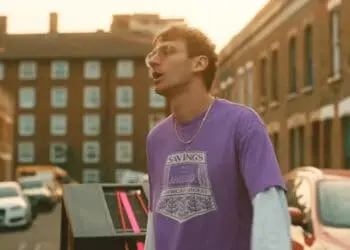 Lirik Lagu Heat Waves – Glass Animals
