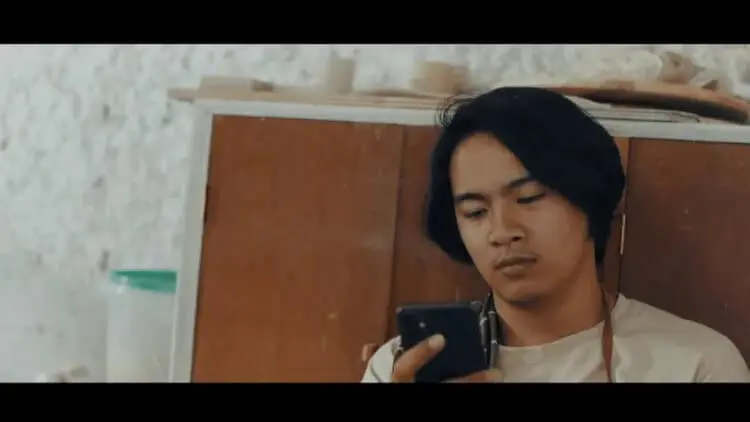 Lirik lagu Lantas – Juicy Luicy