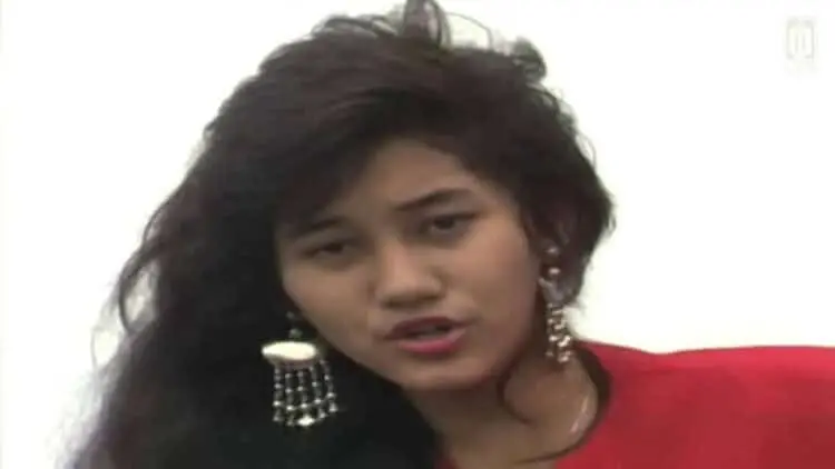 Lirik Lagu Seberkas Sinar - Nike Ardilla
