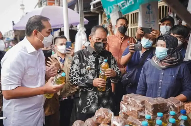 Gelontor Migor ke Pasar Tambakrejo, Mendag: Harga Per Liter Rp 11.500