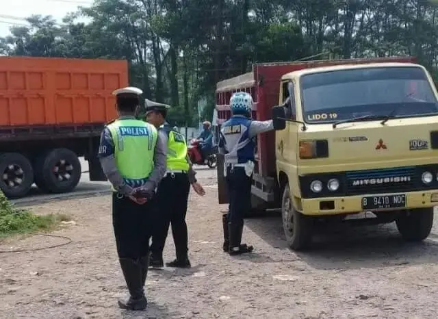 Nekat Bawa Truk dengan Muatan Over, Satlantas Polres Lebak Sebut Bisa Dibui