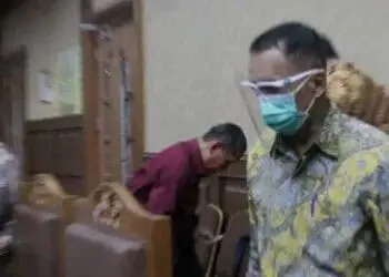 Mantan Pejabat Pajak Divonis 9 dan 6 Tahun Bui
