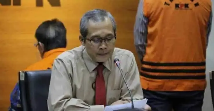 KPK Tahan Mantan Dirjen Bina Keuangan Daerah Kemendagri