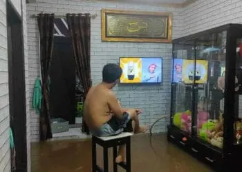 Diguyur Hujan Dua Jam, Warga PWS Tigaraksa Kebanjiran