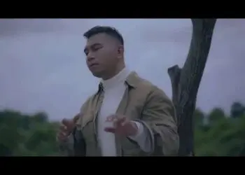 Lirik Lagu Bertahan Terluka - Fabio Asher